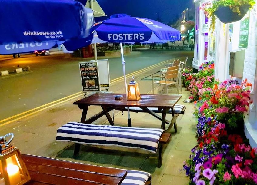 We Accept Pets Pet Friendly Hotels, B & Bs, Self Catering Holiday Cottages and Campsites in