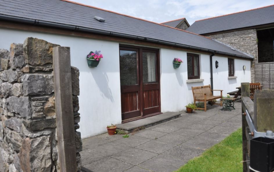 We Accept Pets Pet Friendly Hotels, B & Bs, Self